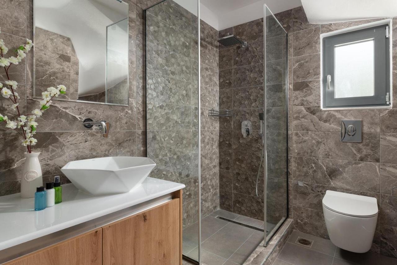 Aiora Luxury Villas Afantou Exterior photo