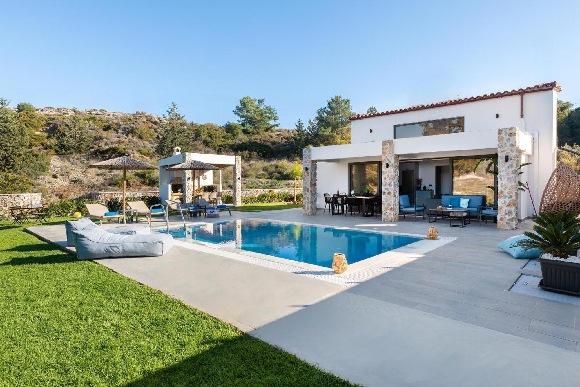 Aiora Luxury Villas Afantou Exterior photo